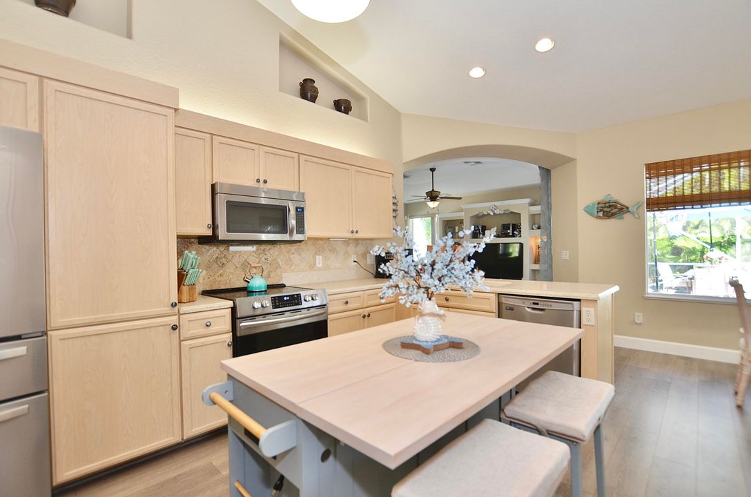 En Venta: $539,000 (3 camas, 2 baños, 2234 Pies cuadrados)