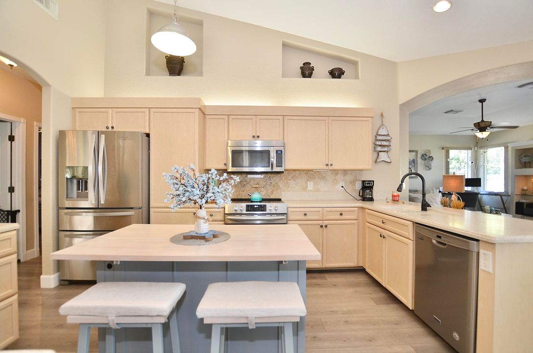 En Venta: $539,000 (3 camas, 2 baños, 2234 Pies cuadrados)