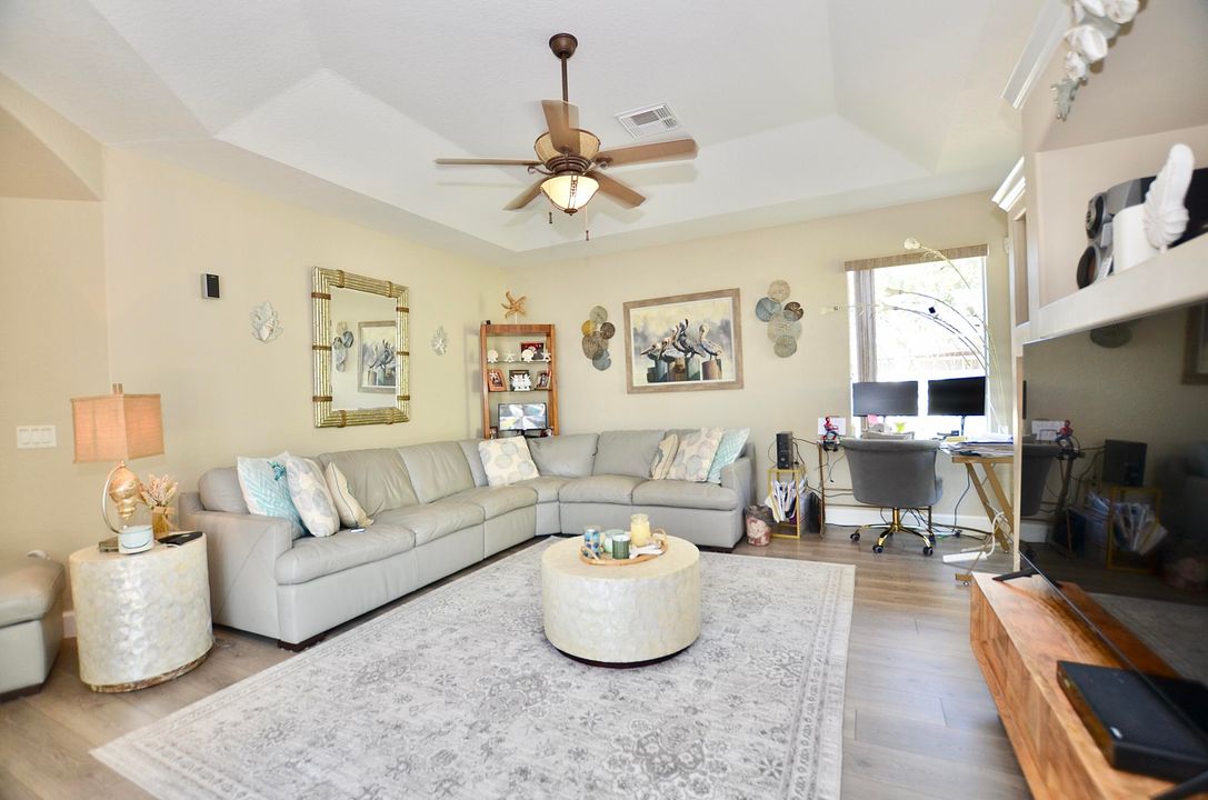 En Venta: $539,000 (3 camas, 2 baños, 2234 Pies cuadrados)