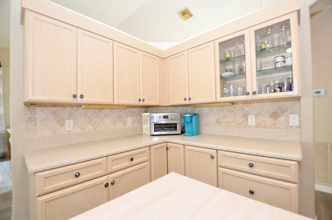 En Venta: $539,000 (3 camas, 2 baños, 2234 Pies cuadrados)