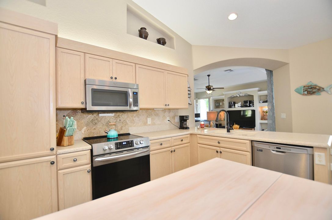 En Venta: $539,000 (3 camas, 2 baños, 2234 Pies cuadrados)