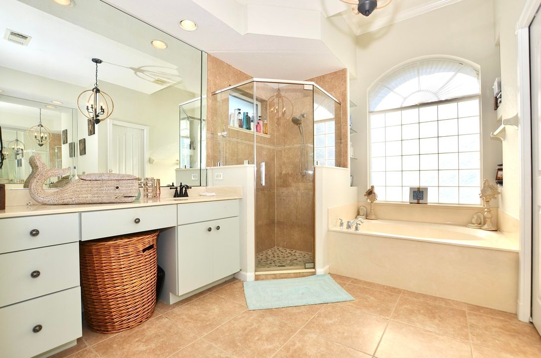 En Venta: $539,000 (3 camas, 2 baños, 2234 Pies cuadrados)