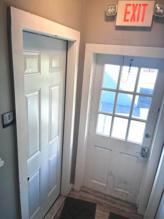 For Rent: $1,600 (1 beds, 1 baths, 550 Square Feet)