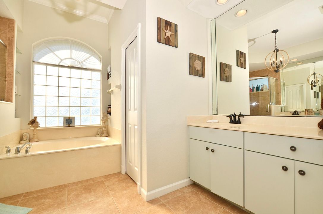 En Venta: $539,000 (3 camas, 2 baños, 2234 Pies cuadrados)