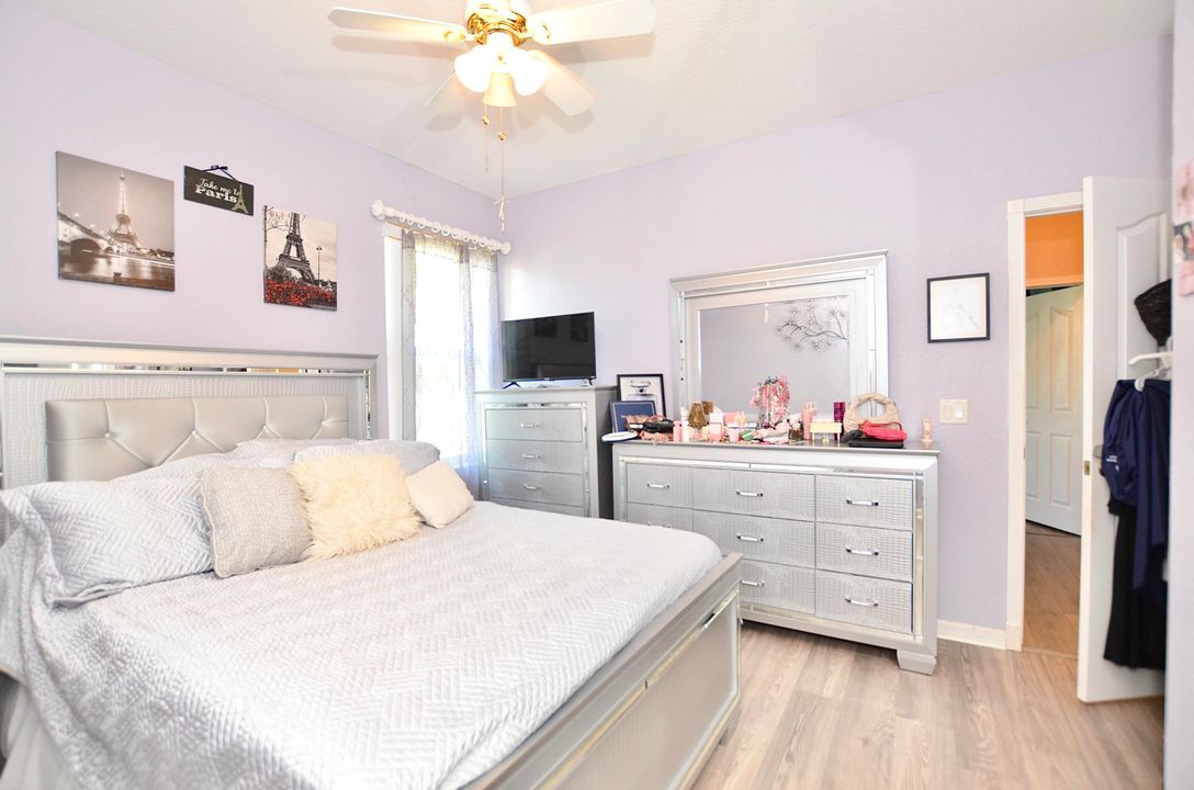 En Venta: $539,000 (3 camas, 2 baños, 2234 Pies cuadrados)