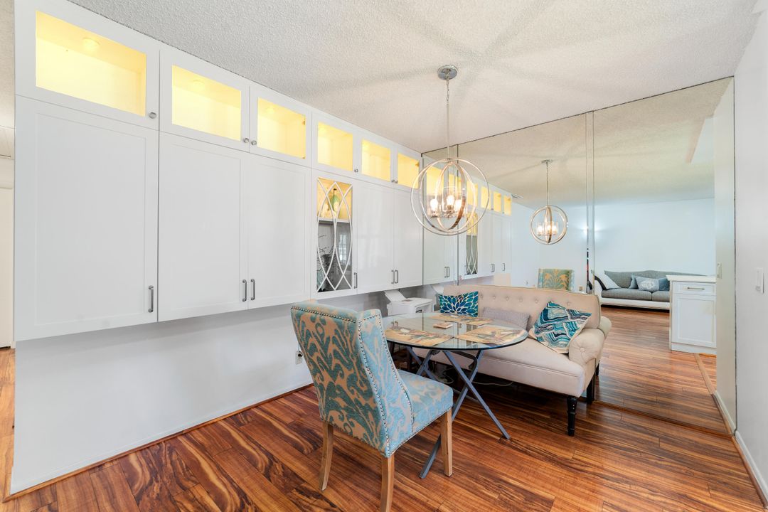 待售: $188,000 (2 贝兹, 2 浴室, 1012 平方英尺)