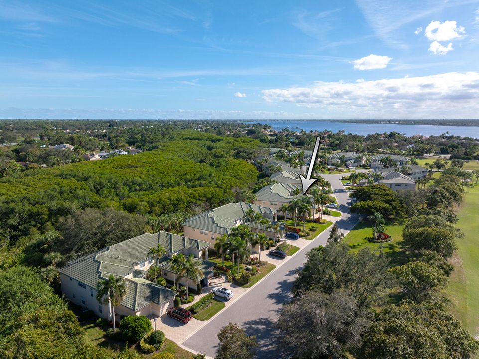 На продажу: $339,000 (2 спален, 2 ванн, 1669 Квадратных фут)