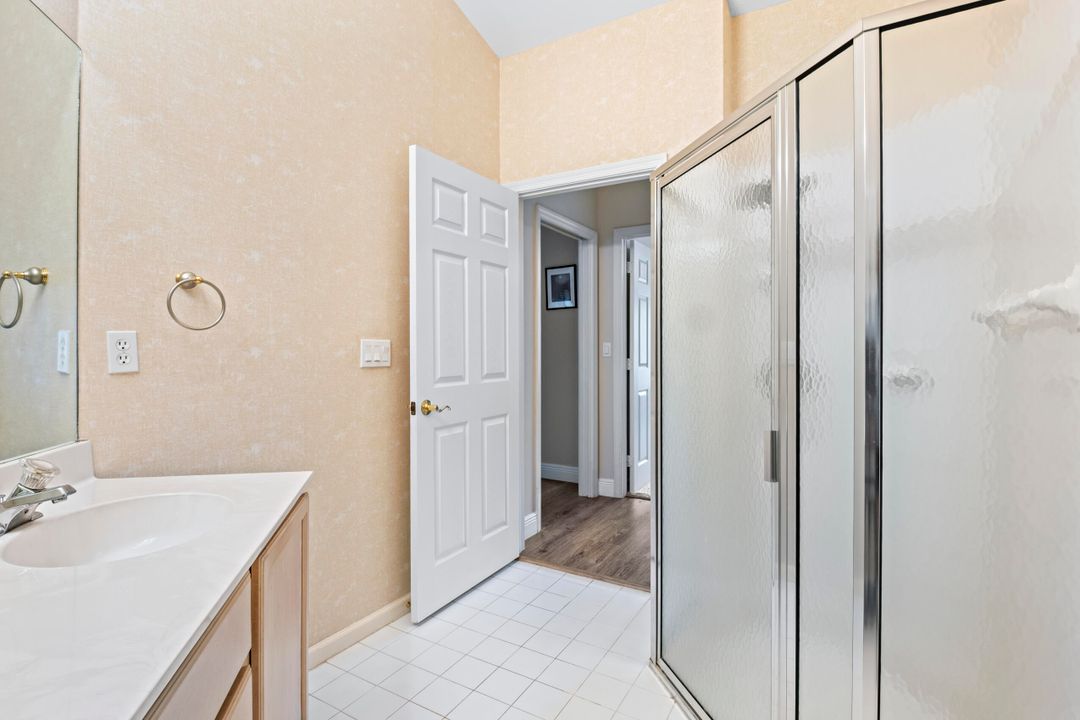 For Rent: $3,300 (2 beds, 2 baths, 1458 Square Feet)