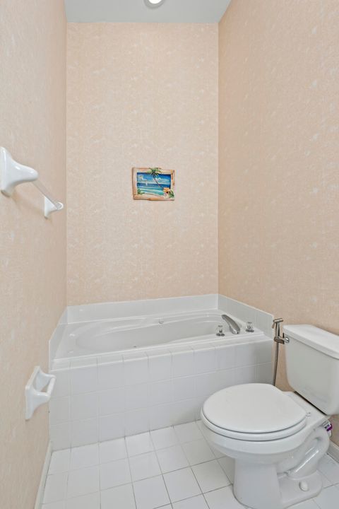 For Rent: $3,300 (2 beds, 2 baths, 1458 Square Feet)