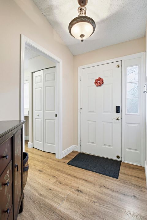 For Rent: $3,300 (2 beds, 2 baths, 1458 Square Feet)