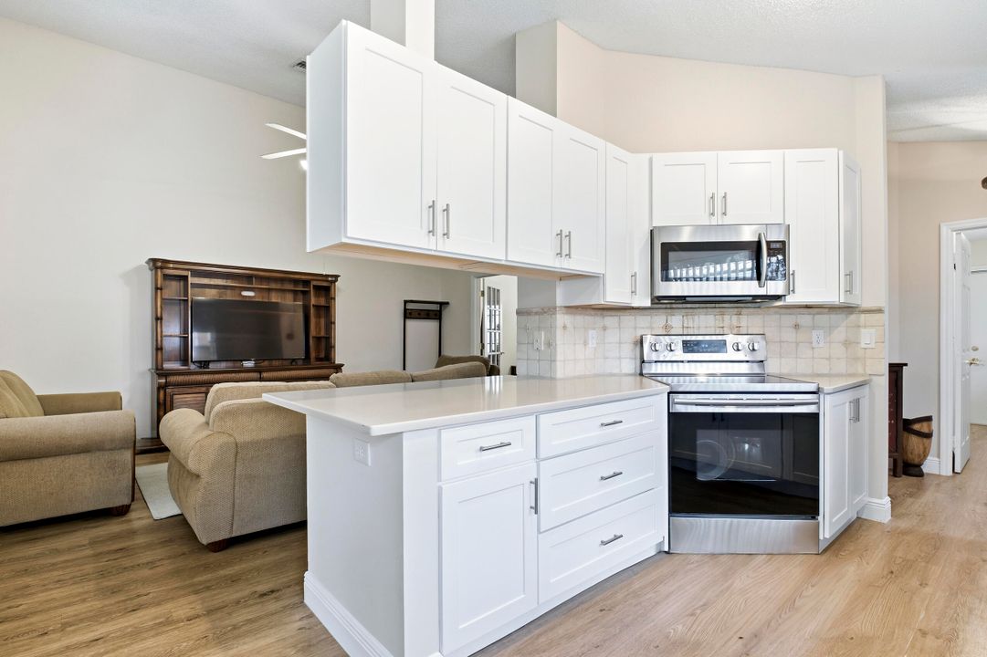 For Rent: $3,300 (2 beds, 2 baths, 1458 Square Feet)