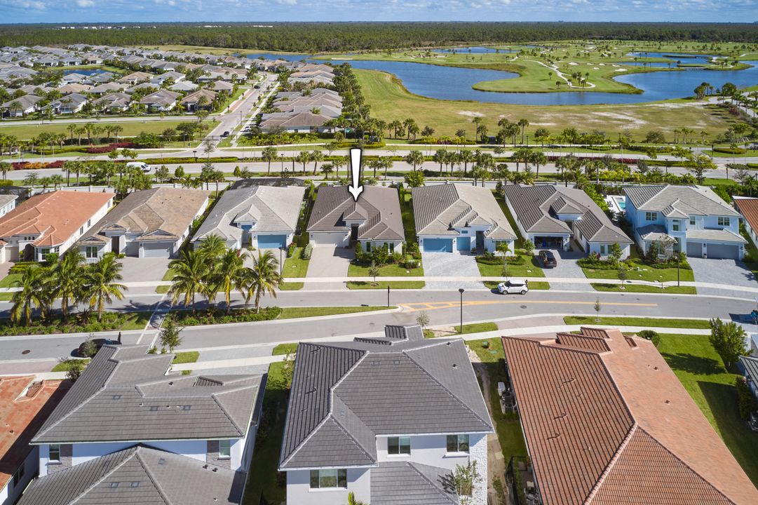 For Sale: $1,495,000 (4 beds, 2 baths, 3100 Square Feet)