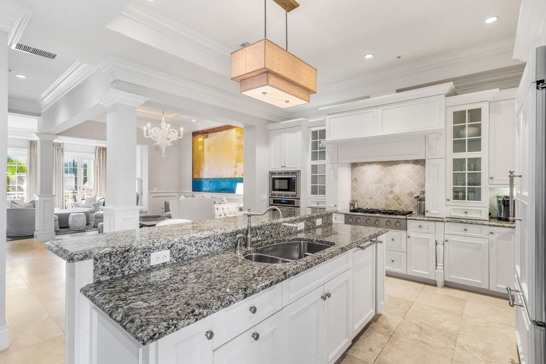 For Sale: $2,500,000 (3 beds, 3 baths, 2848 Square Feet)