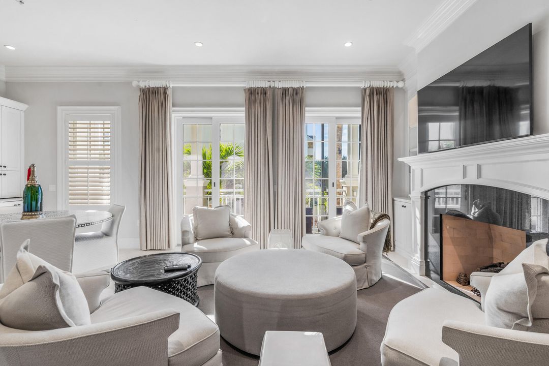 For Sale: $2,500,000 (3 beds, 3 baths, 2848 Square Feet)