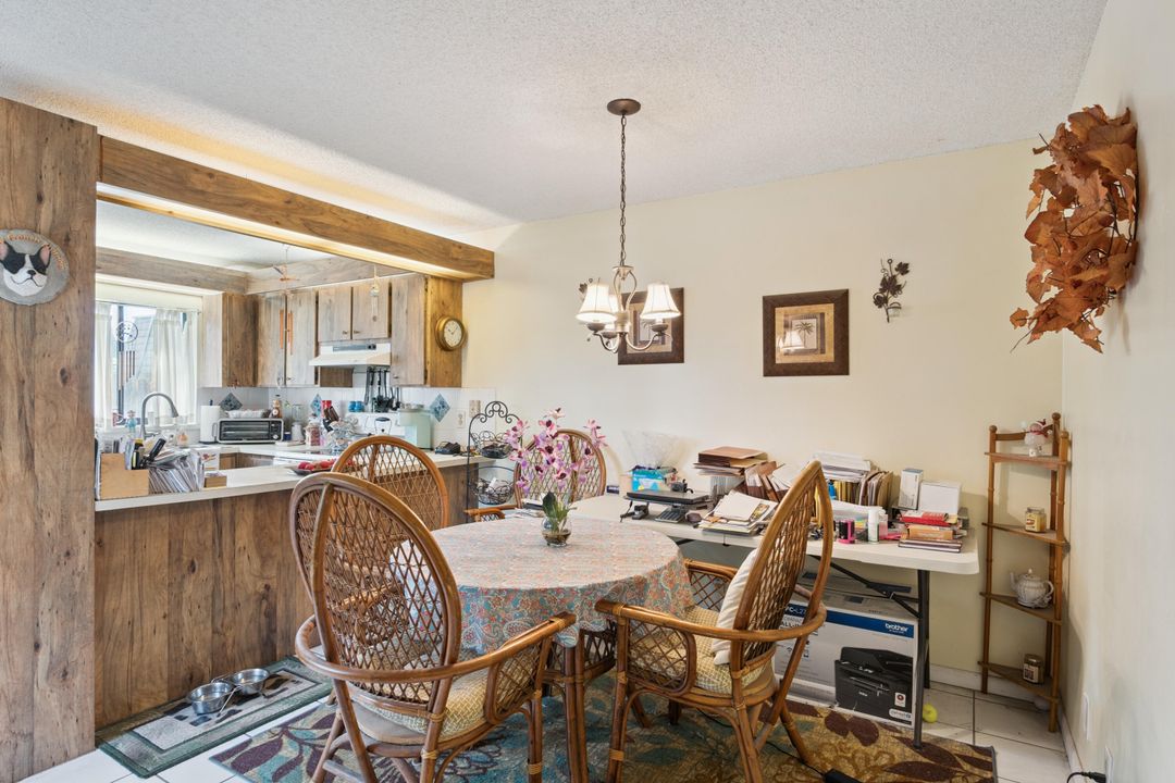 For Sale: $259,900 (2 beds, 2 baths, 1468 Square Feet)