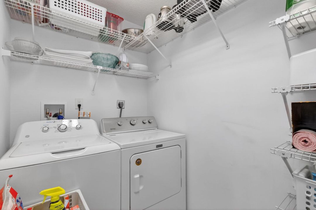 出租: $10,000 (2 贝兹, 2 浴室, 1728 平方英尺)