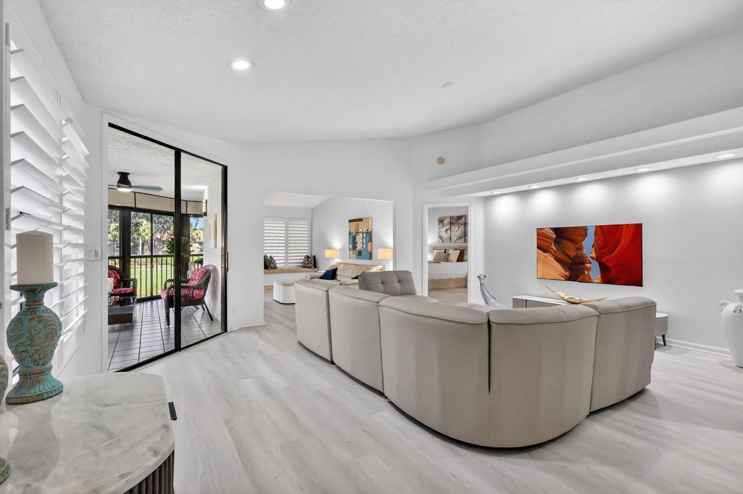 出租: $10,000 (2 贝兹, 2 浴室, 1728 平方英尺)