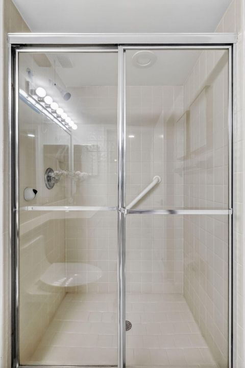 出租: $10,000 (2 贝兹, 2 浴室, 1728 平方英尺)