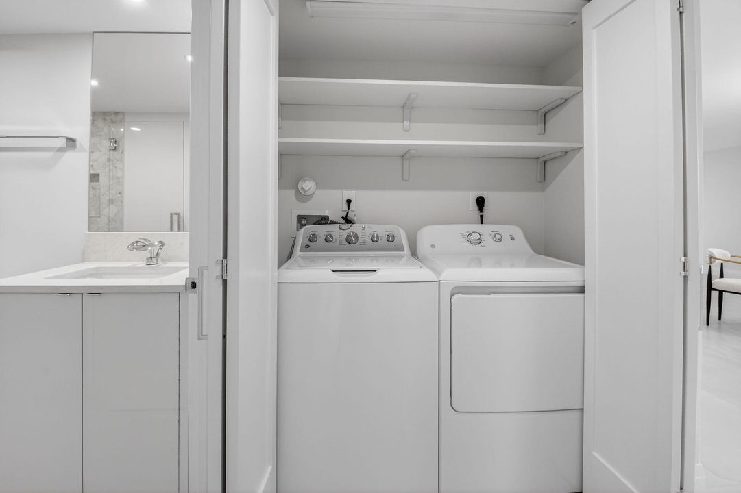 待售: $549,900 (2 贝兹, 2 浴室, 1698 平方英尺)