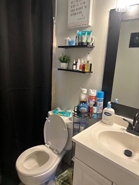 En Renta: $1,600 (2 camas, 2 baños, 760 Pies cuadrados)