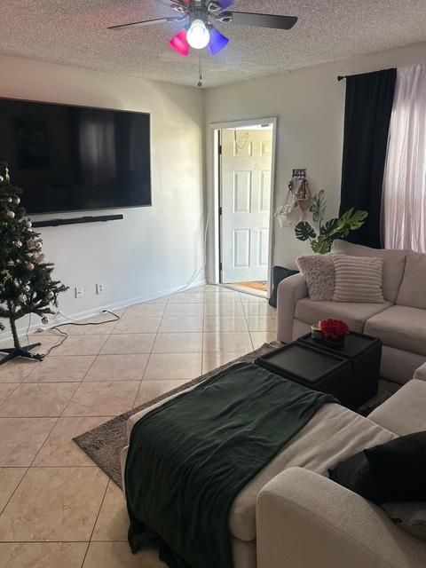 En Renta: $1,600 (2 camas, 2 baños, 760 Pies cuadrados)