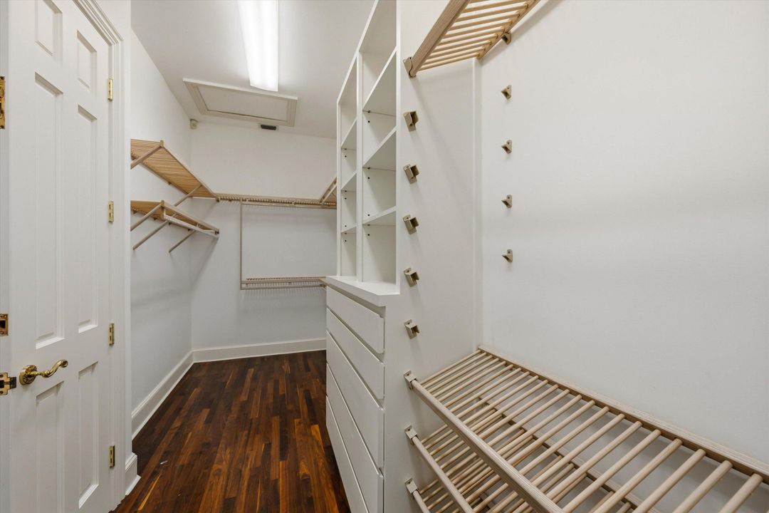 En Venta: $3,900,000 (3 camas, 4 baños, 4591 Pies cuadrados)