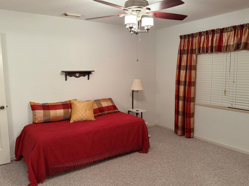 For Sale: $625,000 (3 beds, 4 baths, 2609 Square Feet)