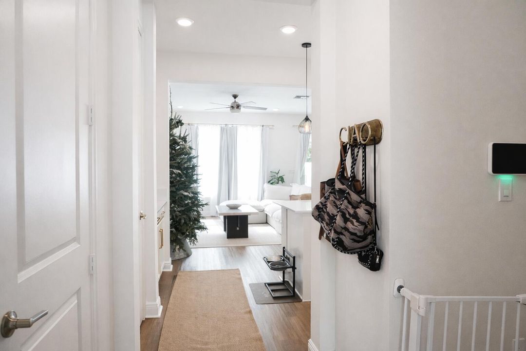 For Sale: $511,000 (2 beds, 2 baths, 1494 Square Feet)