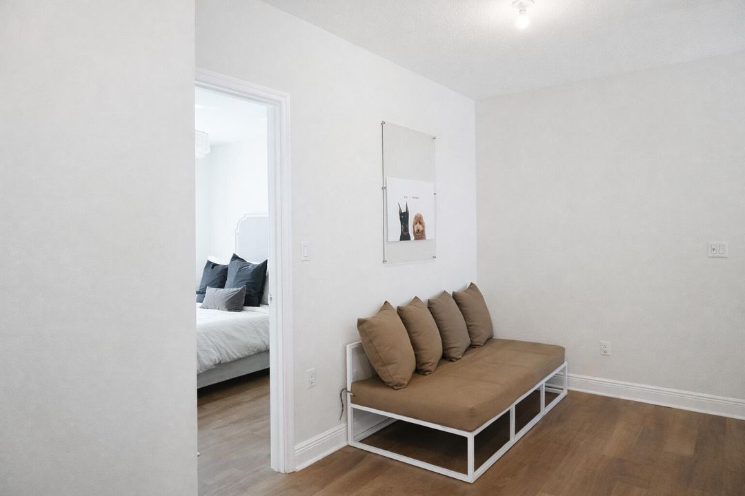 For Sale: $511,000 (2 beds, 2 baths, 1494 Square Feet)