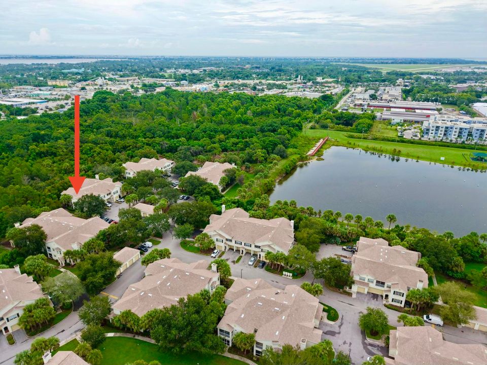 For Sale: $215,000 (1 beds, 1 baths, 775 Square Feet)