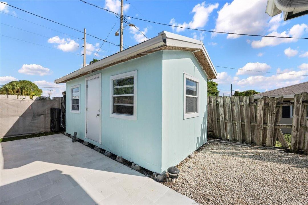 待售: $644,900 (4 贝兹, 3 浴室, 2423 平方英尺)