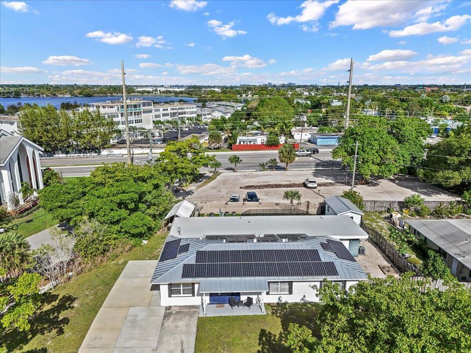 待售: $644,900 (4 贝兹, 3 浴室, 2423 平方英尺)