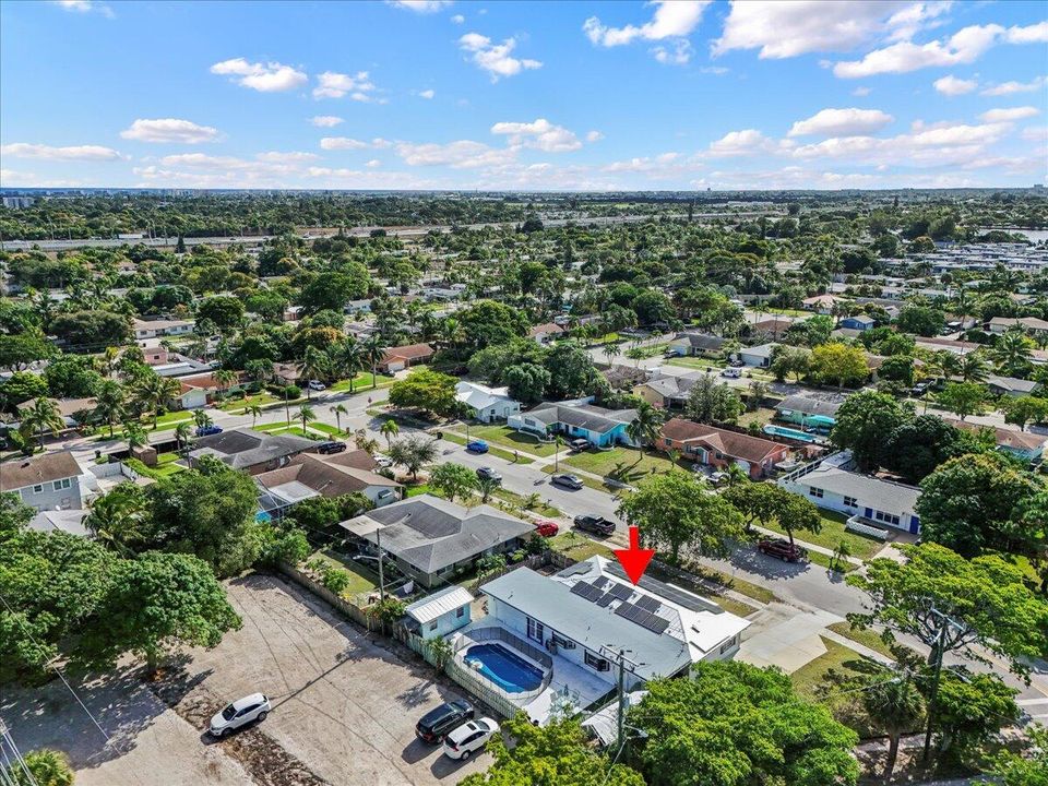 待售: $644,900 (4 贝兹, 3 浴室, 2423 平方英尺)