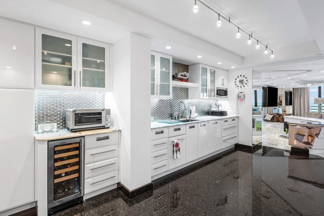 待售: $5,995,000 (4 贝兹, 4 浴室, 4254 平方英尺)