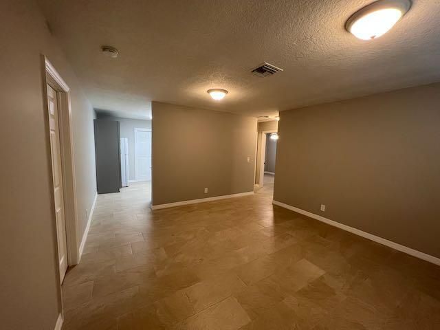 En Renta: $2,300 (2 camas, 1 baños, 924 Pies cuadrados)