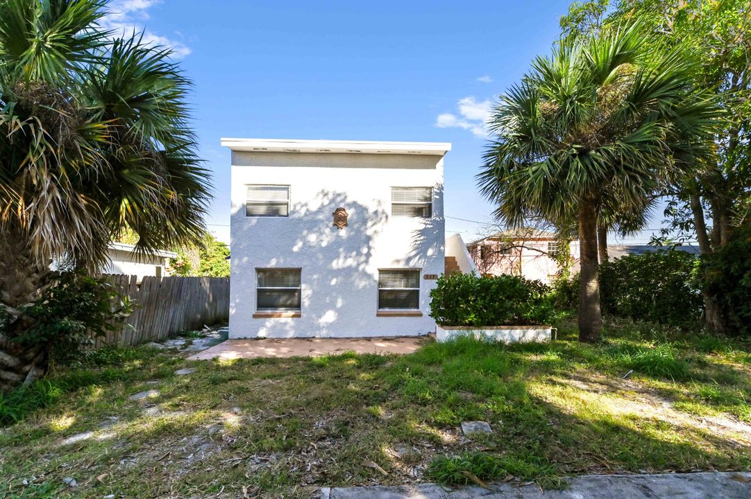 En Renta: $1,700 (4 camas, 2 baños, 1407 Pies cuadrados)