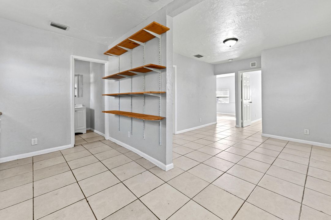 En Renta: $1,700 (4 camas, 2 baños, 1407 Pies cuadrados)