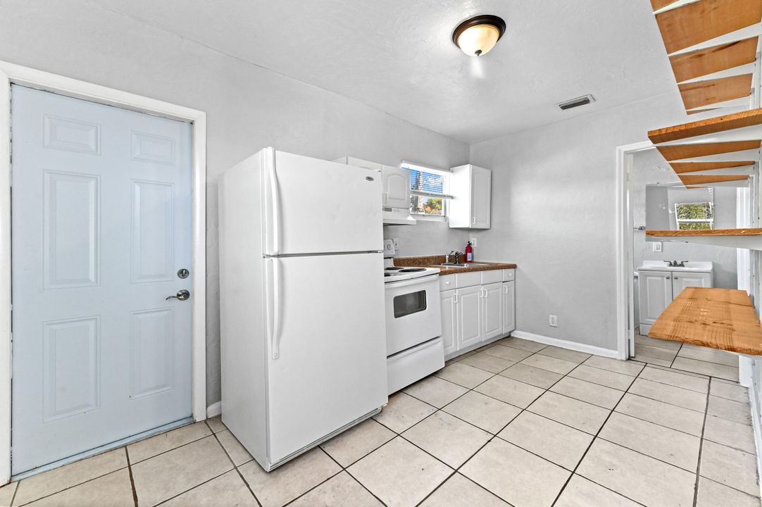 En Renta: $1,700 (4 camas, 2 baños, 1407 Pies cuadrados)