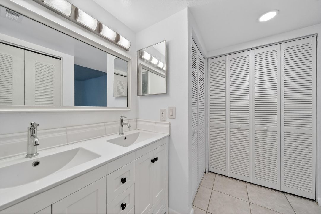 На продажу: $179,000 (2 спален, 2 ванн, 874 Квадратных фут)