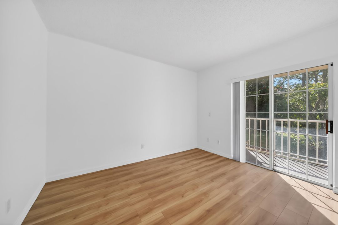 На продажу: $179,000 (2 спален, 2 ванн, 874 Квадратных фут)