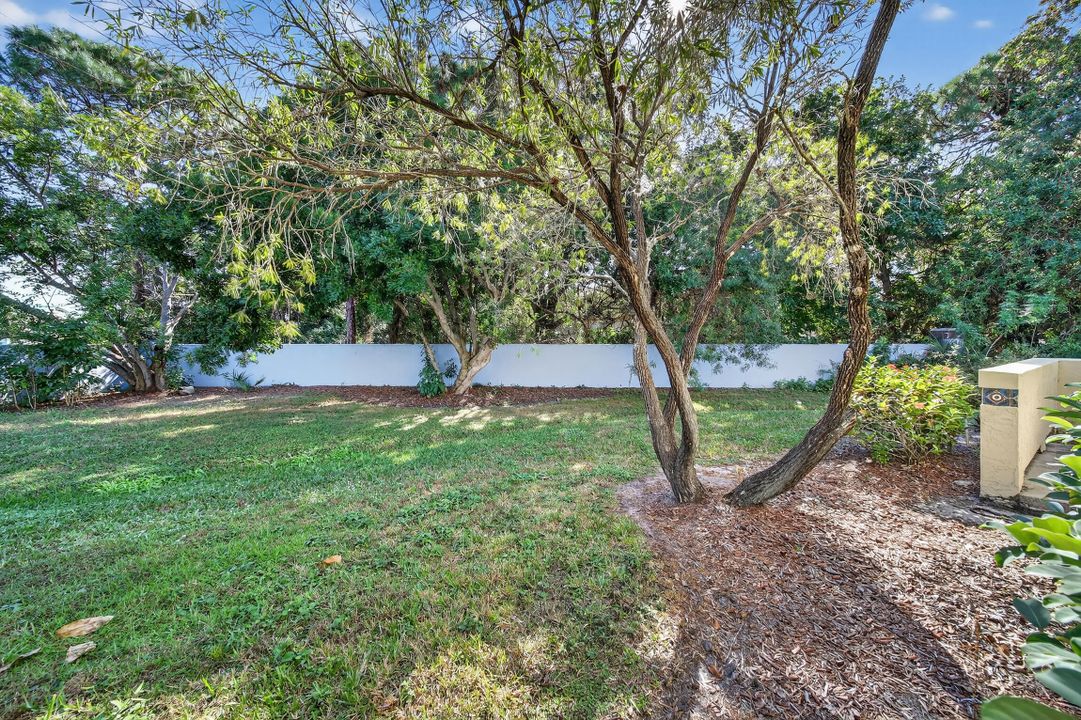 На продажу: $179,000 (2 спален, 2 ванн, 874 Квадратных фут)