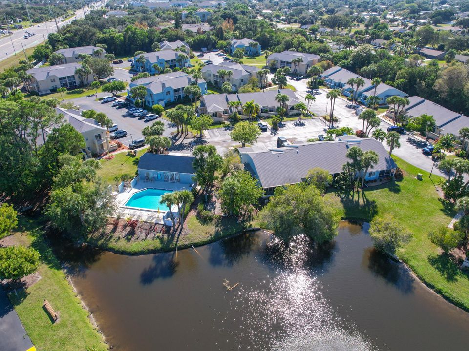 На продажу: $179,000 (2 спален, 2 ванн, 874 Квадратных фут)