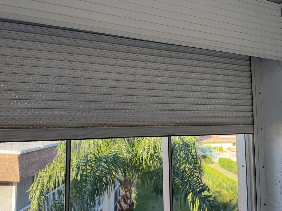 For Sale: $84,900 (1 beds, 1 baths, 764 Square Feet)