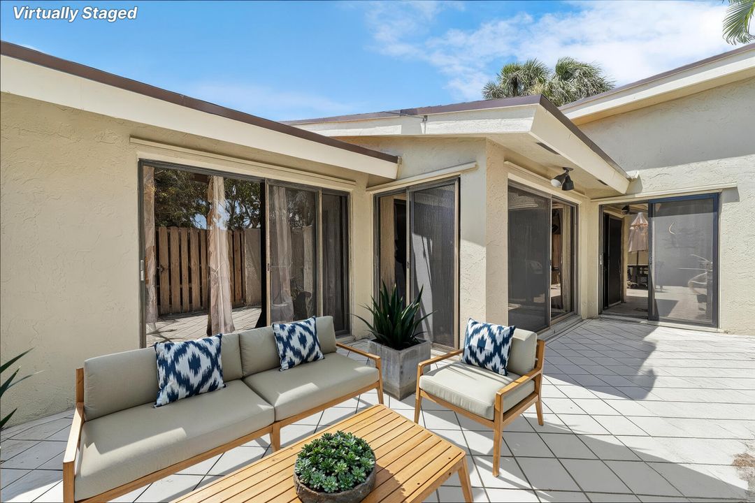 待售: $290,000 (2 贝兹, 2 浴室, 1263 平方英尺)