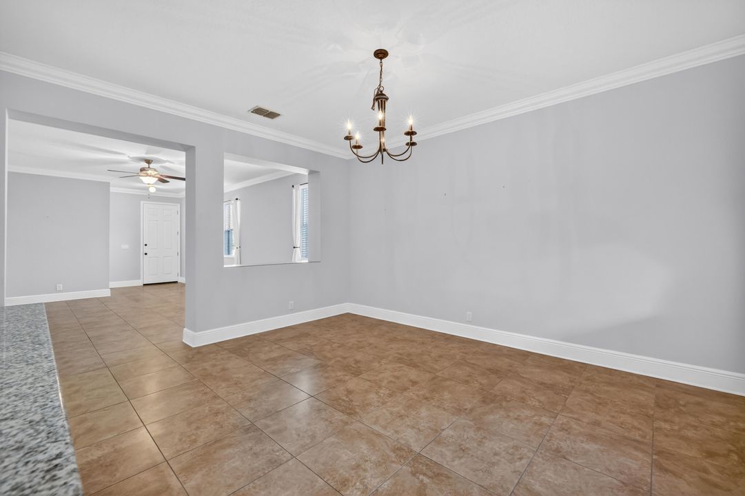 待售: $375,000 (3 贝兹, 2 浴室, 1622 平方英尺)