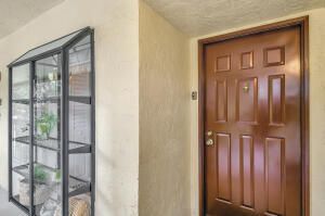 For Sale: $176,000 (2 beds, 2 baths, 1059 Square Feet)