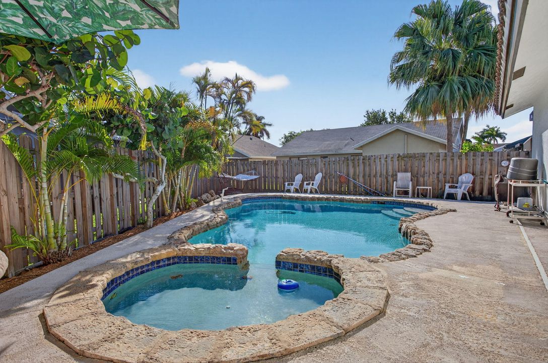 待售: $635,000 (3 贝兹, 2 浴室, 1750 平方英尺)