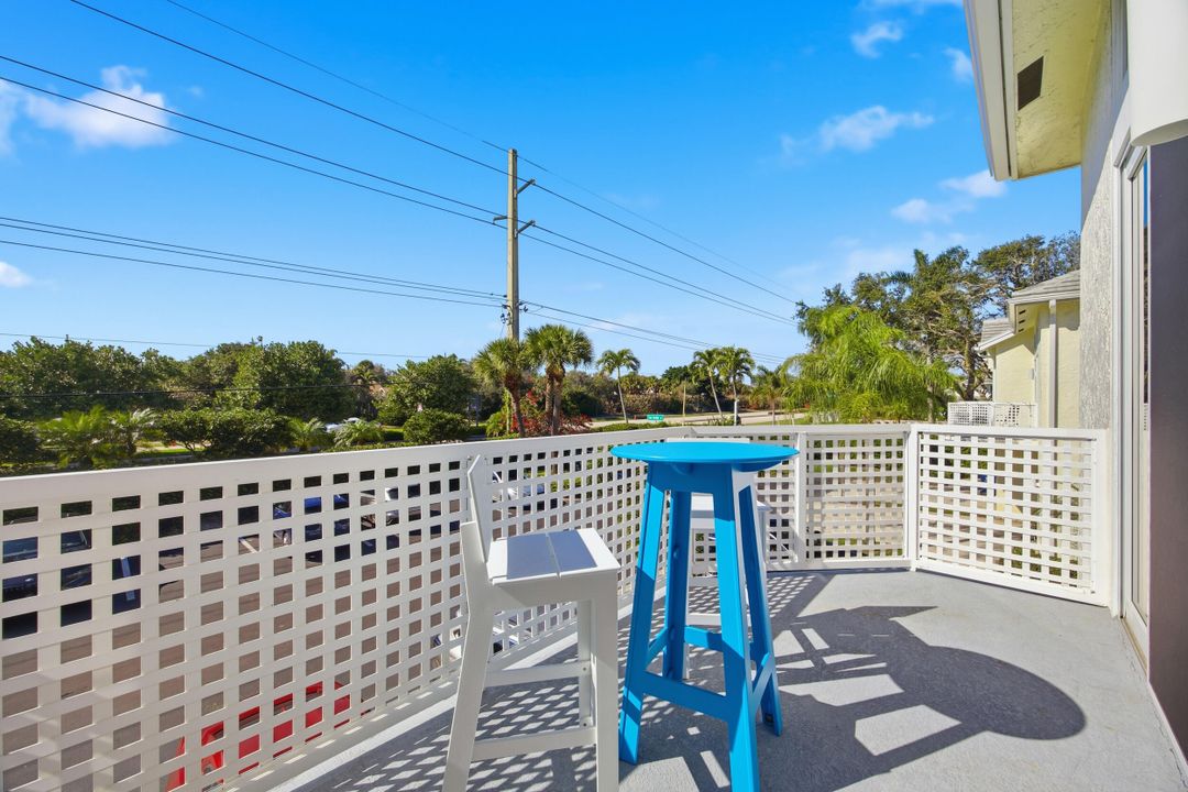 For Sale: $648,900 (2 beds, 2 baths, 1263 Square Feet)