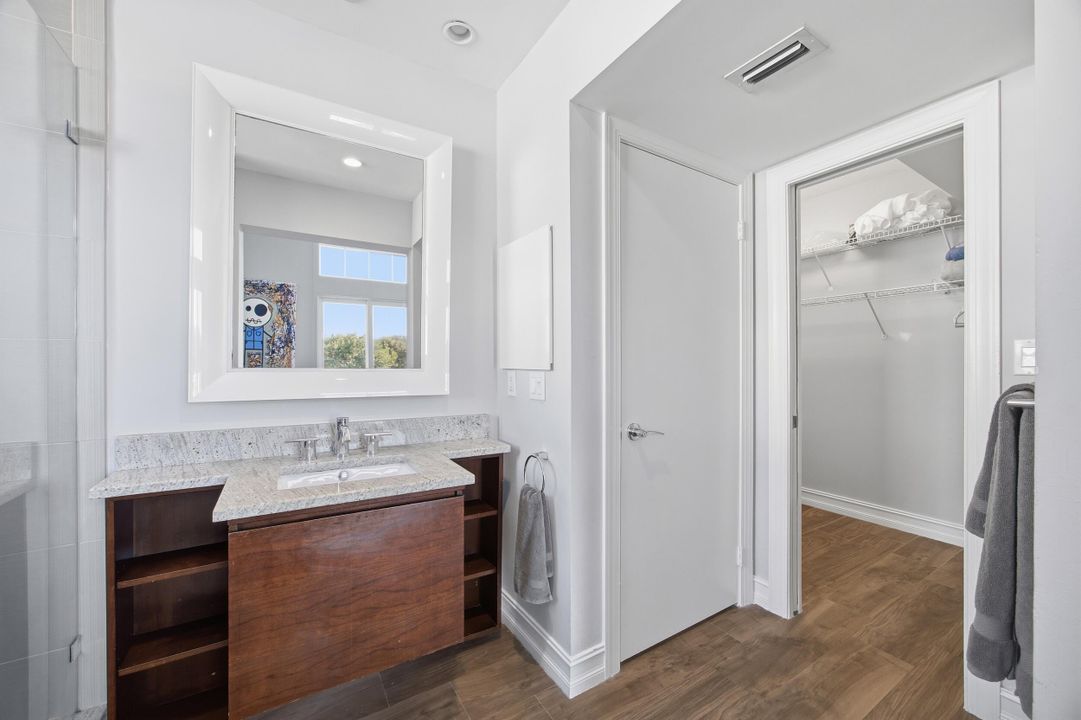 For Sale: $648,900 (2 beds, 2 baths, 1263 Square Feet)
