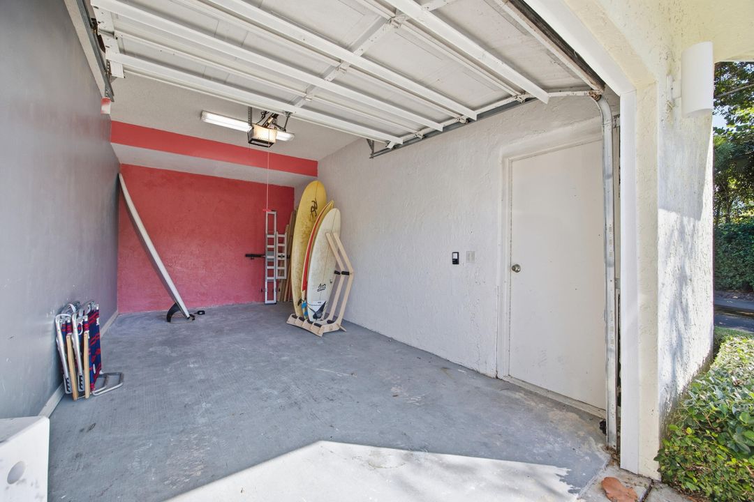 For Sale: $648,900 (2 beds, 2 baths, 1263 Square Feet)